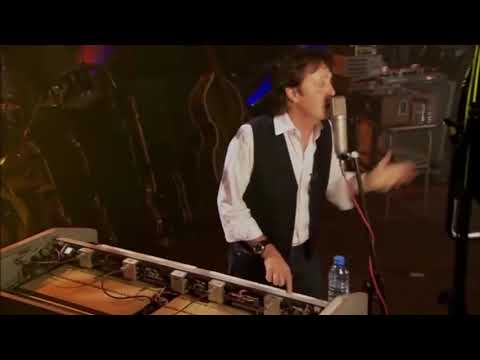 Paul McCartney demonstrates the Mellotron Mk 9