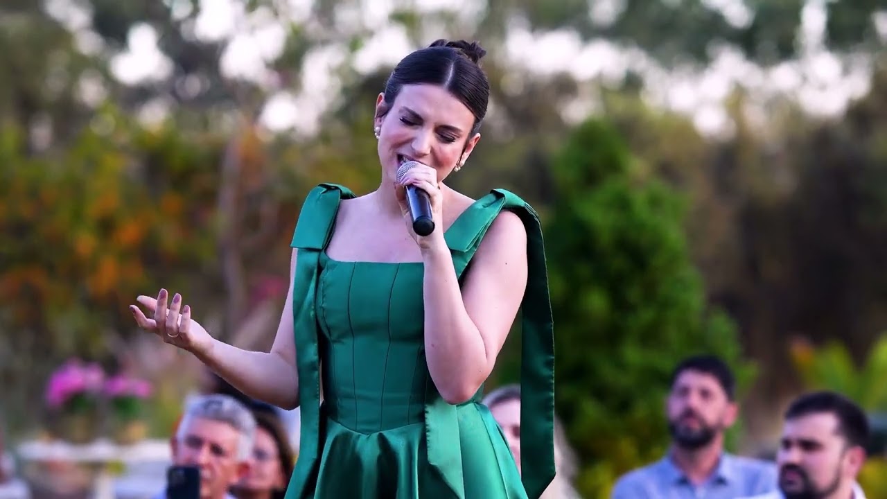 Tocando em frente - Lorenza Pozza - Noiva e Música Sunset Villa Giardini