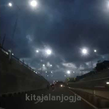 Jalan - jalan Jogja melewati Underpass Kentungan