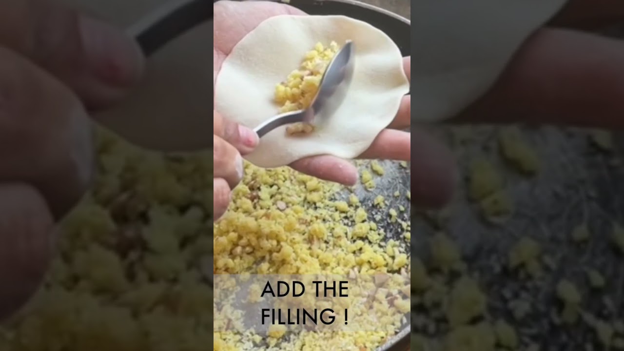 Learn How to Make Best Gujiyas !😋