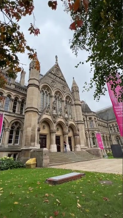 #NTU's Arkwright Building looks glorious in #autumn 😍 #Shorts