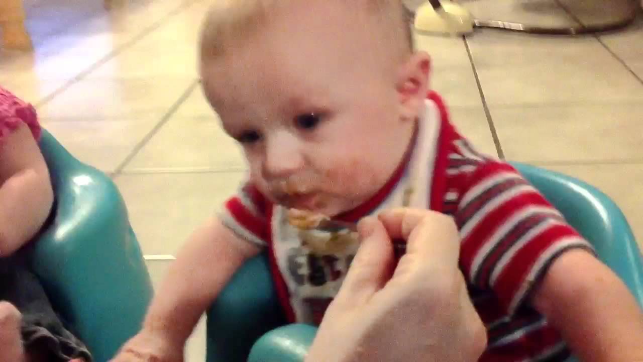Trey and Brooke eating green beans for the first time