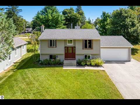 613 Spruce Street, Elk Rapids, MI home video tour