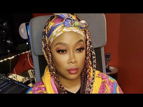 Da Brat Gives A Word During Church In 60 Seconds | RSMS