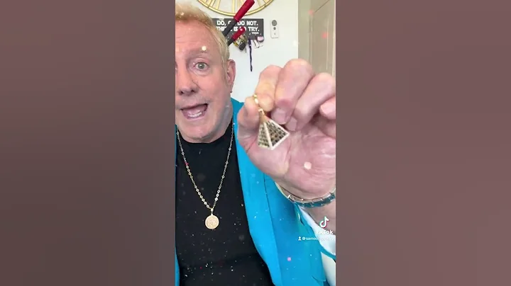 Samson and the Pyramid Pendant@Robert Samson