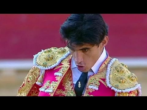 إسبانيا: موت مصارع الثيران " فيكتور باريو" أثناء مهرجان سان فيرمي