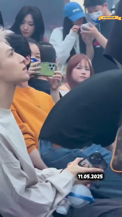 [ UPDATE | 11.05.2025 ] 有观众在张杰的演唱会上偶遇罗云熙 🎵 x Fans spotted Luo Yunxi at singer Zhang Jie’s concert 🎵
