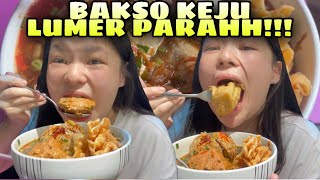 THE LEGENDARY BAKSO THAT JUST OPENED HAS A VERY LONG QUEUE!!!