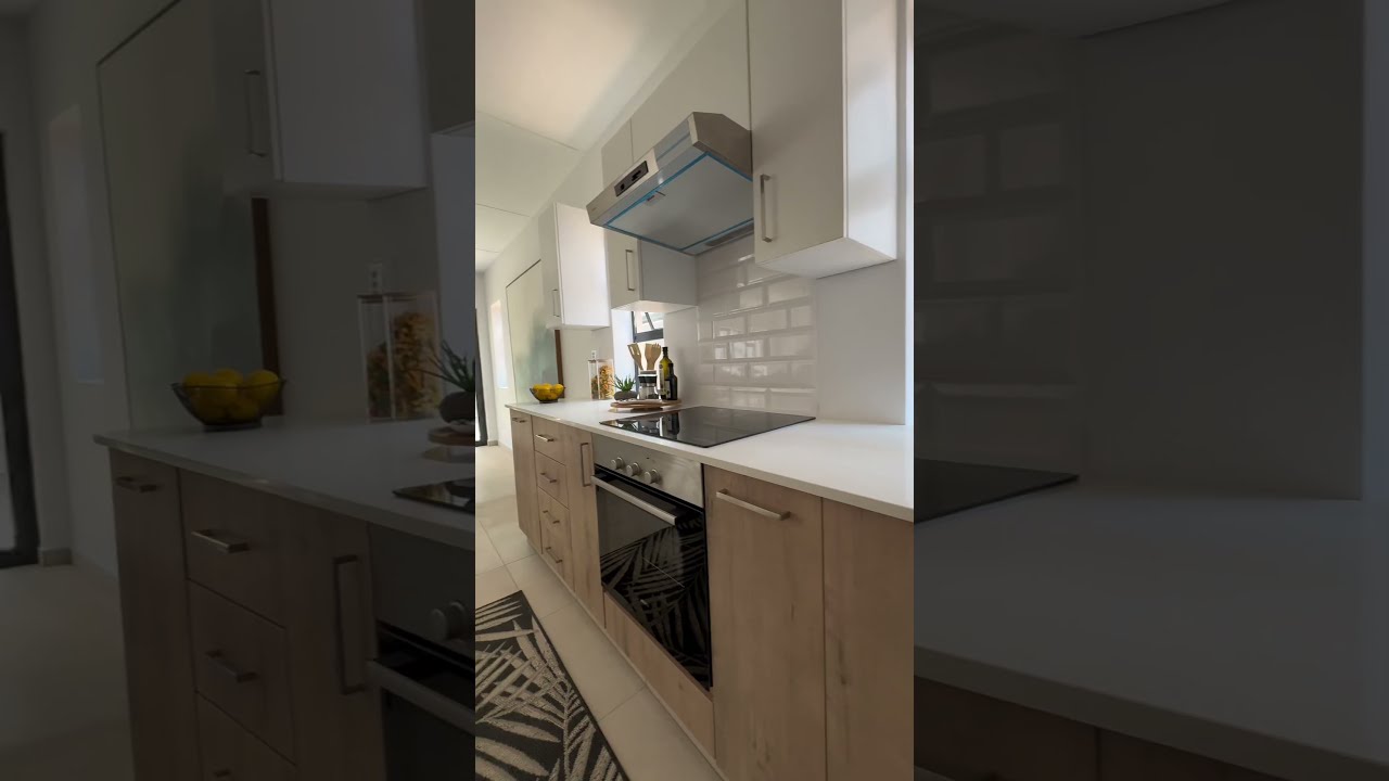 Visit Our Show Unit At Sagewood 