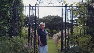 Inside Xa Tollemache&#39;s Secluded Kitchen Garden