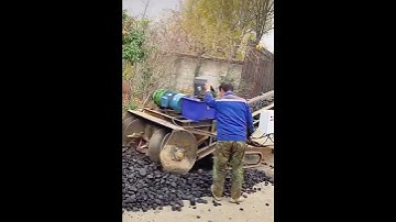 Loading easy with screw tool & conveyor belt