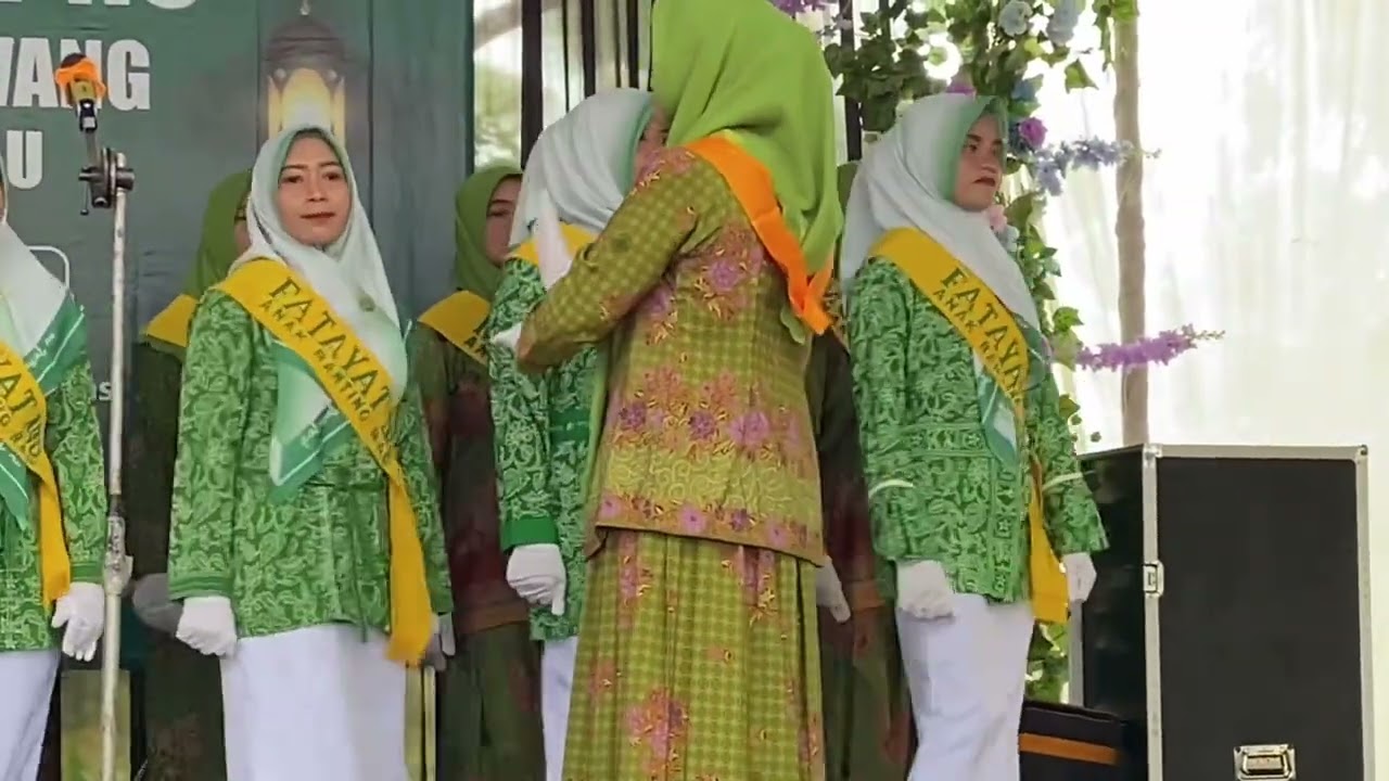 Perempuan Aswaja(anak ranting karanglewas/rau)