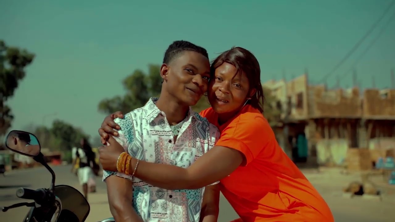 LE NOIR ENDA AMI NAKOKA 