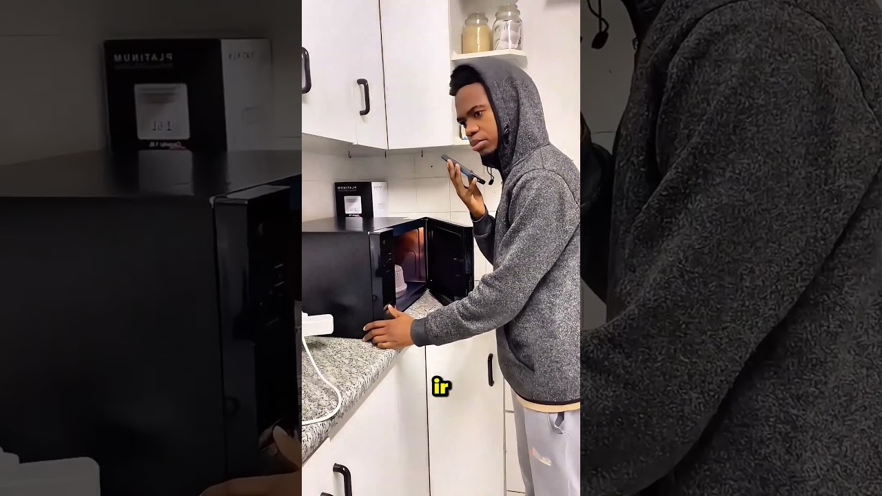 La mejor manera de pedir permiso😭