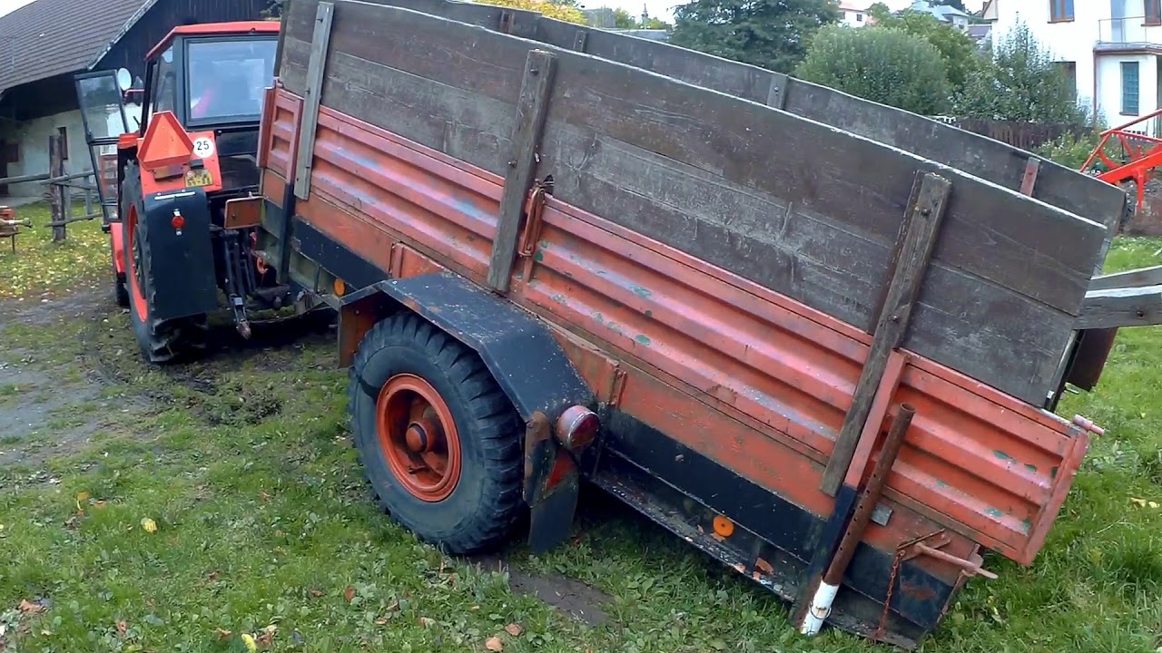 vlek kára za traktor