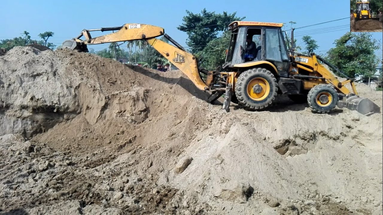 old-jcb-backhoe-4dx-smooth-work-for-house-foundation-dozer-video-youtube