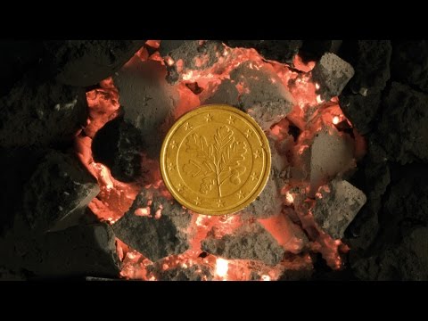 Видео: Почему золото сплавляется с медью?