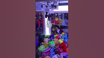Claw machine FAIL #shorts #clawmachine #fail #arcade