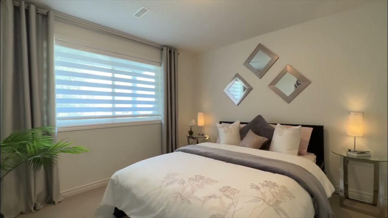 14 REVELSTOKE CRT. BARRIE, ON !!! NEW PRICE!!! 859,000 (SOLD!) MLS 