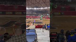 Do a flip lol #gravedigger #monsterjam #monstertruck