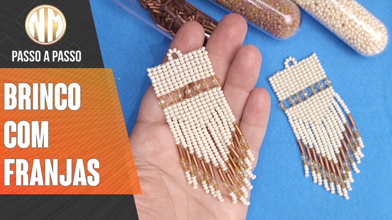 Brinco com franjas feito no ponto reto (quadrado)