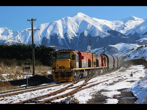 DXC Action in Snow on the Midland Line (HD)