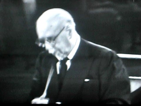 Sir Thomas Beecham: Interview and Rehearsal