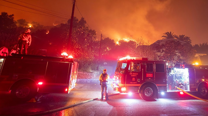 Waldbrände in Los Angeles außer Kontrolle – Kalifornien ruft 100.000 Menschen zur Flucht auf