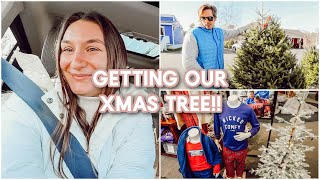 VLOGMAS DAY 12 | Getting Our Christmas Tree!! & L.L. Bean Headquarters Freeport Maine at Christmas!