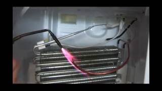 Утечка в испарителе (трубке) Холодильник INDESIT -No Frost часть 1(, 2016-08-22T14:09:04.000Z)