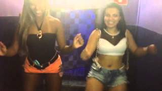 Mari Do Jacaré Dançando Funk