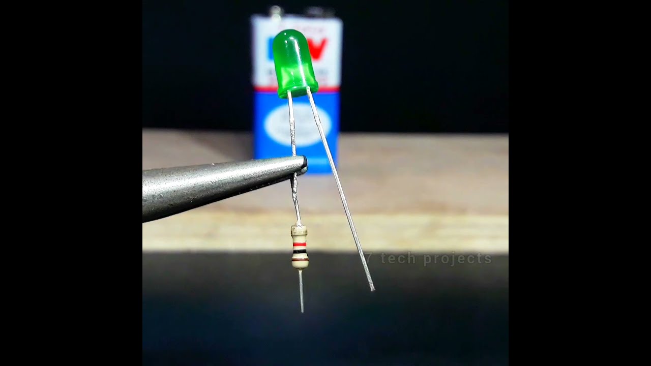 LED Light Connection With Battery