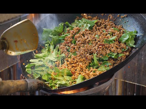 화려한 불 기술! 돼지 볶음 계란 밥 달인 / amazing fire skills! fried pork egg rice master - thai street food