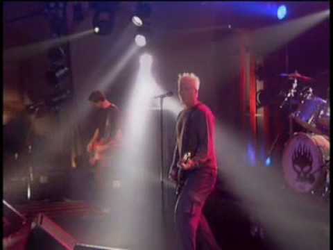 Offspring- Defy You (live)