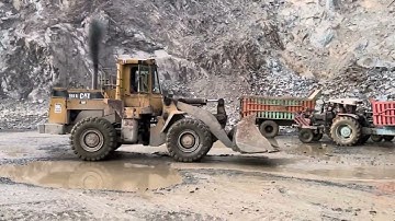 OLD CATERPILLAR LOADER VS HUGE ROCKS 🪨 LOADING IN DUMP TRUCK 🛻 