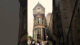 “Cockburn Street Views | Vintage Victorian Charm in Edinburgh Old Town”