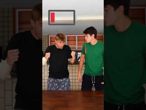 AJUDE SEUS AMIGOS! ( HELP YOUR FRIENDS! ) #shorts