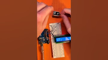 ⚡ I Built A Voltmeter With Arduino #shorts  #arduino #diy