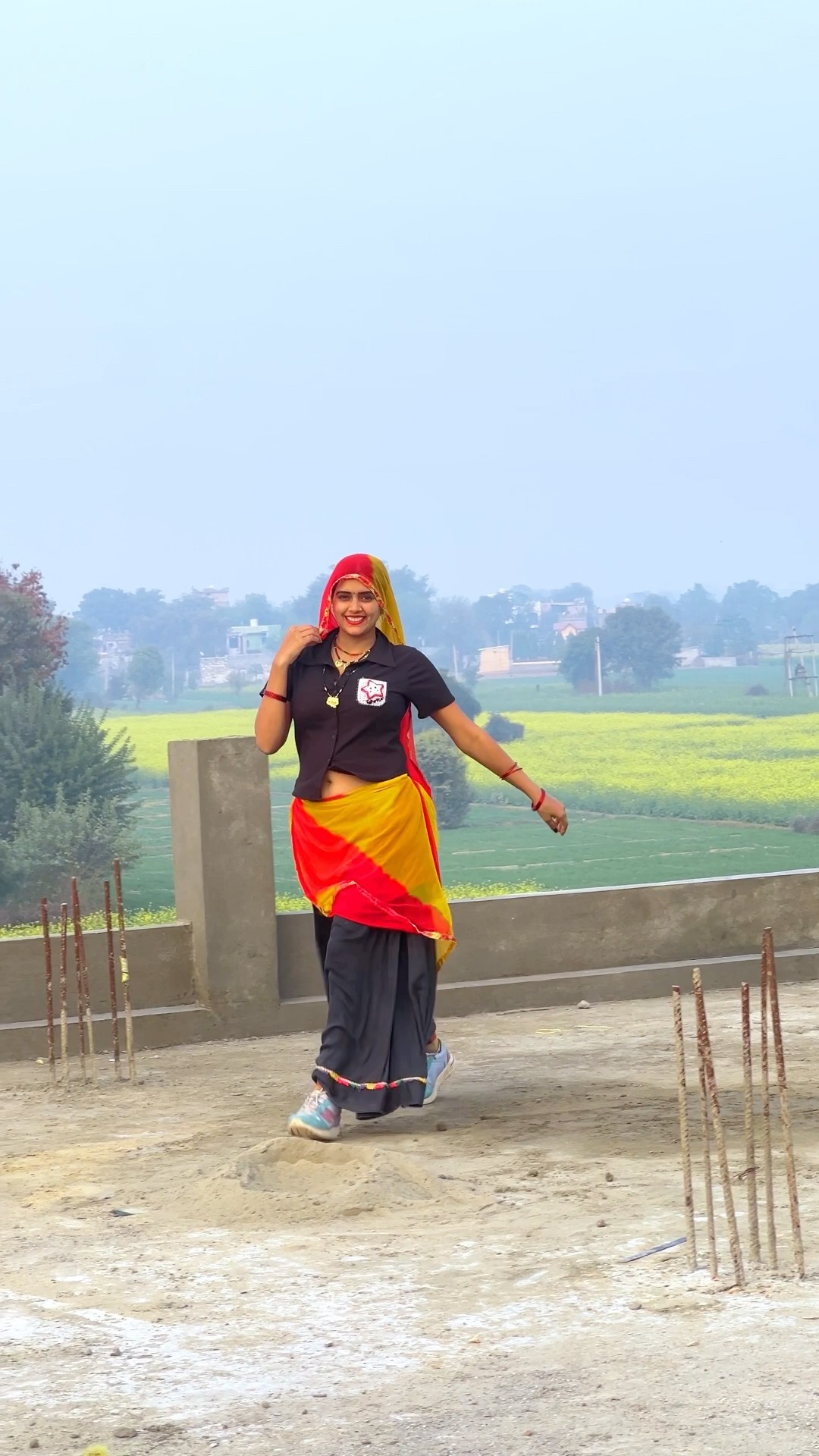 तू आके महरा गाम देखिए #shorts #meenu #trending #ytshorts