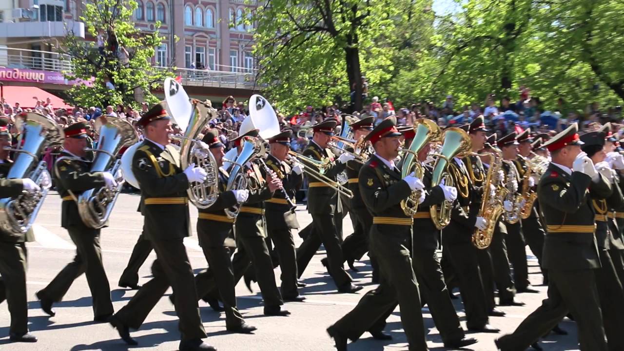 Оркестр на 9 мая в детском саду. Духовой оркестр Нижний Новгород. Сводный военный оркестр ЦВО. Военный духовой оркестр. Парад Победы оркестр.