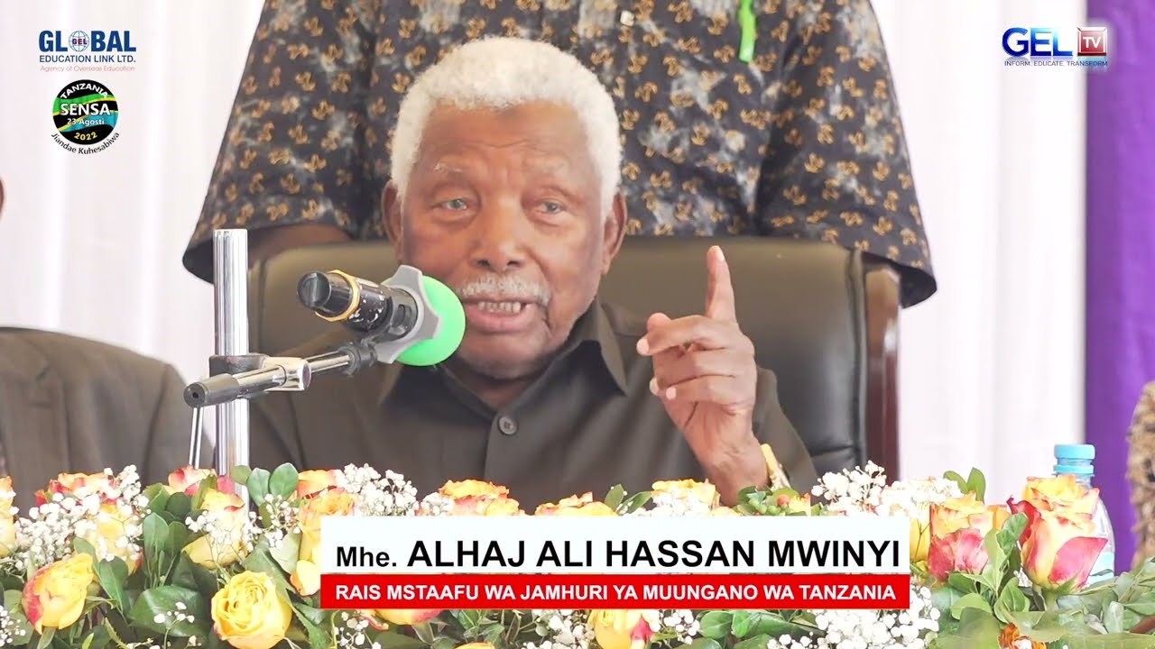 MZEE MWINYI KATIKA SHEREHE ZA MAHAFALI YA KIDATO CHA 6 AHMES 2022