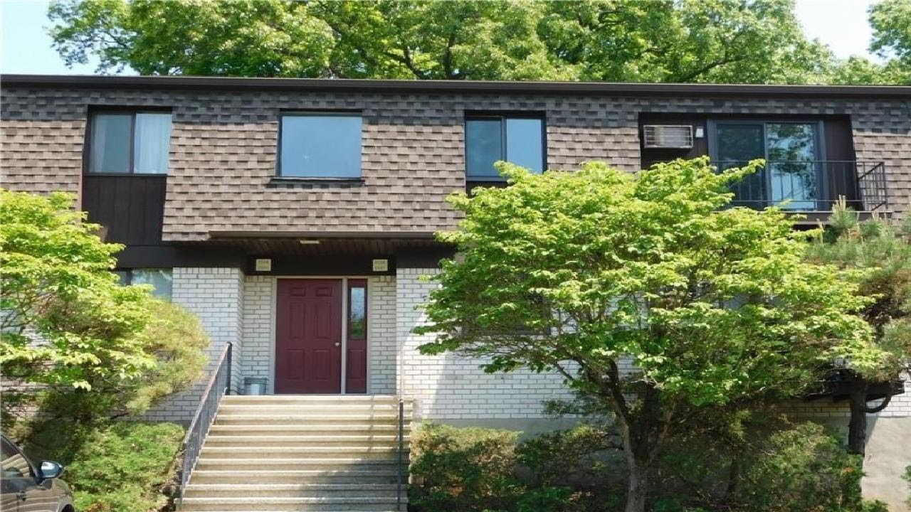 2008 Cherry Hill Drive, Poughkeepsie, NY Presented by Joanne Timperio