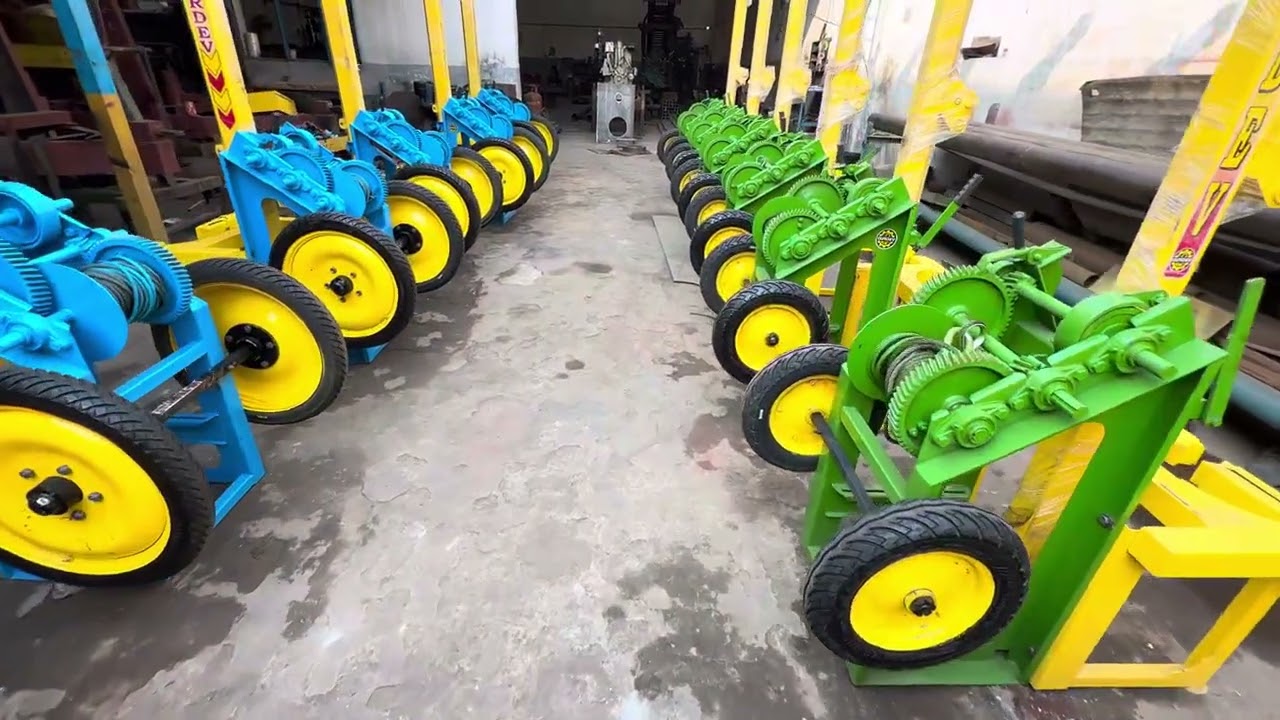 SUBMERSIBLE MOTOR LIFTING MACHINE 