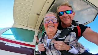 Dream Achieving Skydive Over Beautiful Chelan, WA