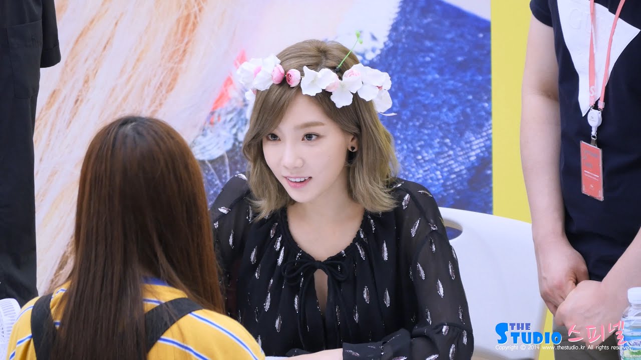 [4K] 160630 태연 (TAEYEON) 직캠 [코엑스 WHY 팬사인회] by Spinel