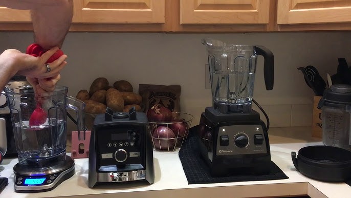 Would you pick the Vitamix Pro 750 or the Vitamix A3500, and why