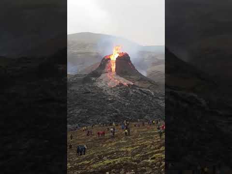 فيديو: بركان إندونيسي سينابونغ (صورة)