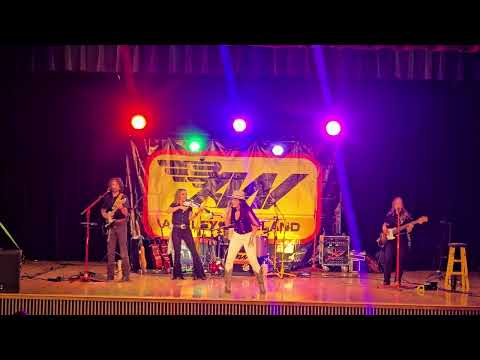 Crank It Up - Ashley Wineland - Live