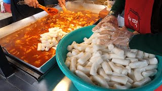 거대한 철판 떡볶이 달인, 40년 된 영주 랜떡 / Korean popular snack, tteokbokki - korean street food