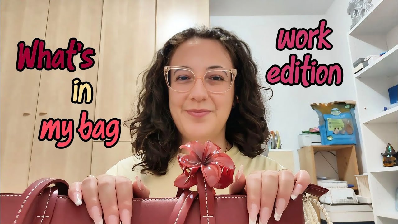 What's in my bag: prepariamo insieme la mia borsa per l'ufficio | Alessandra 